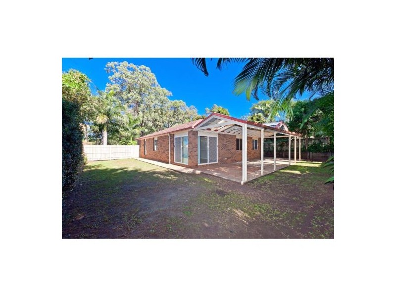 17 Leonard Street, Wellington Point QLD 4160