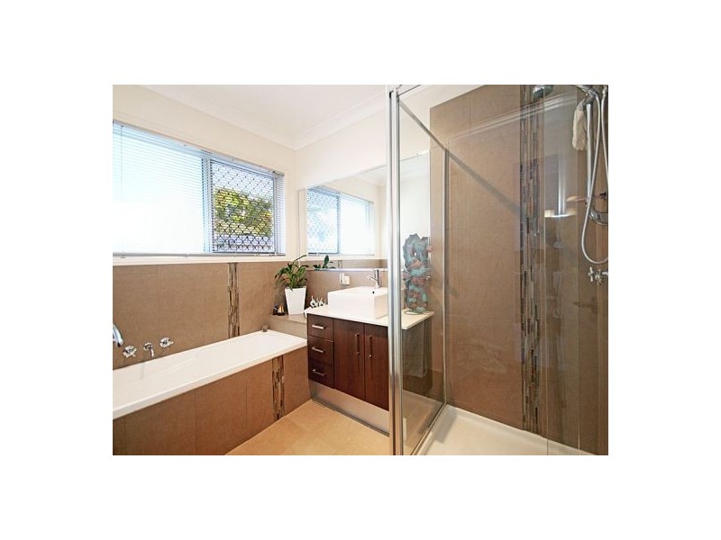 3 Minetta Street, Victoria Point QLD 4165