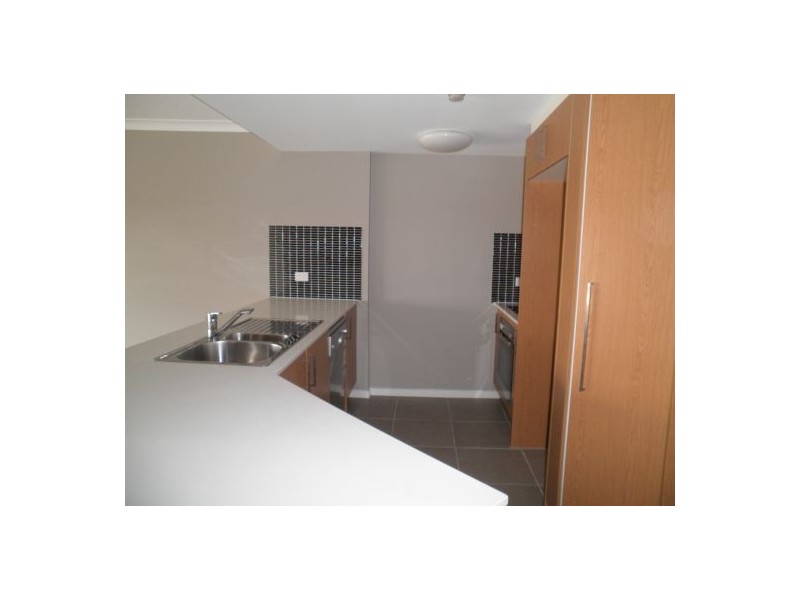 13/203 Shore Street West, Cleveland QLD 4163