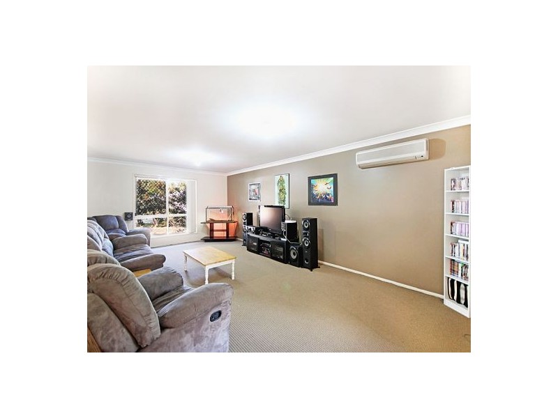 13 Larbonya Crescent, Capalaba QLD 4157