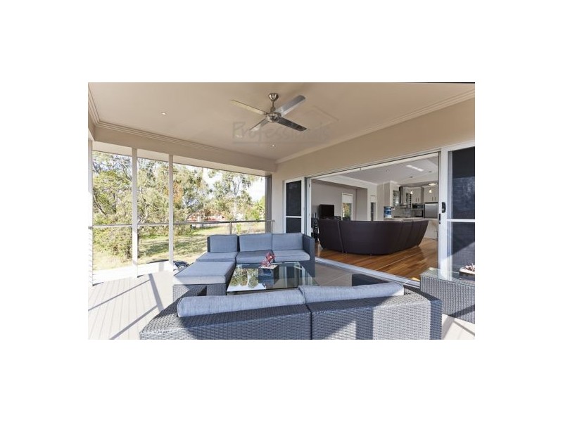 12 Cowley Street, Ormiston QLD 4160