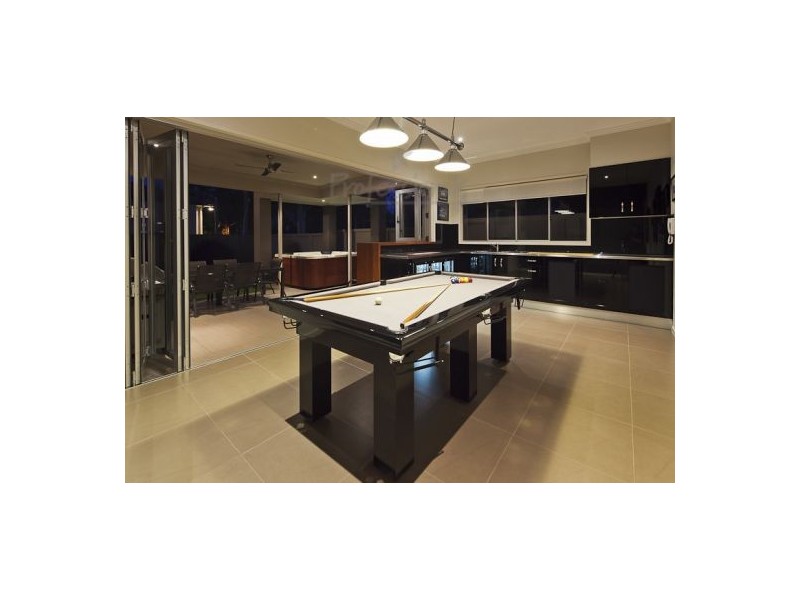 12 Cowley Street, Ormiston QLD 4160