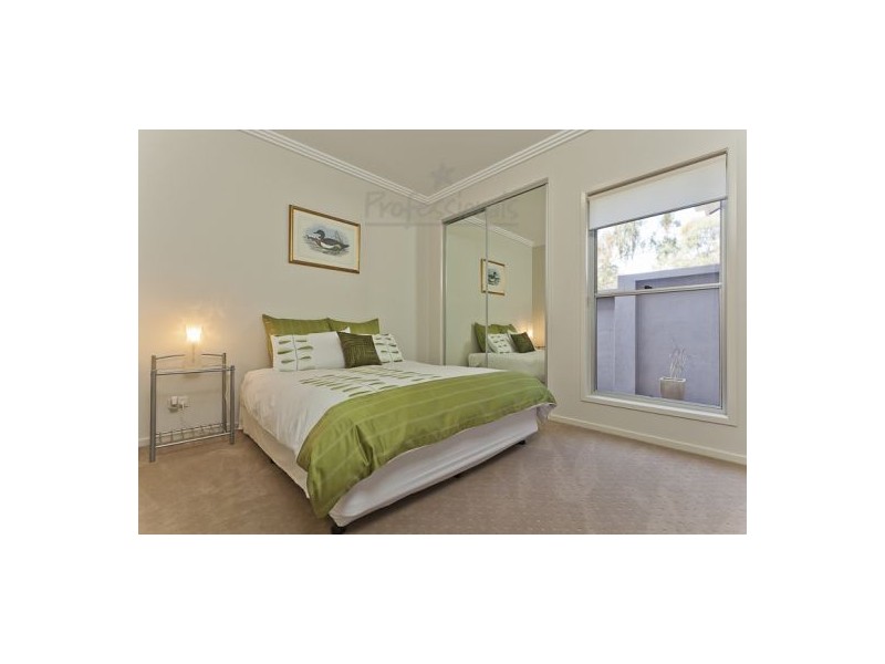 12 Cowley Street, Ormiston QLD 4160