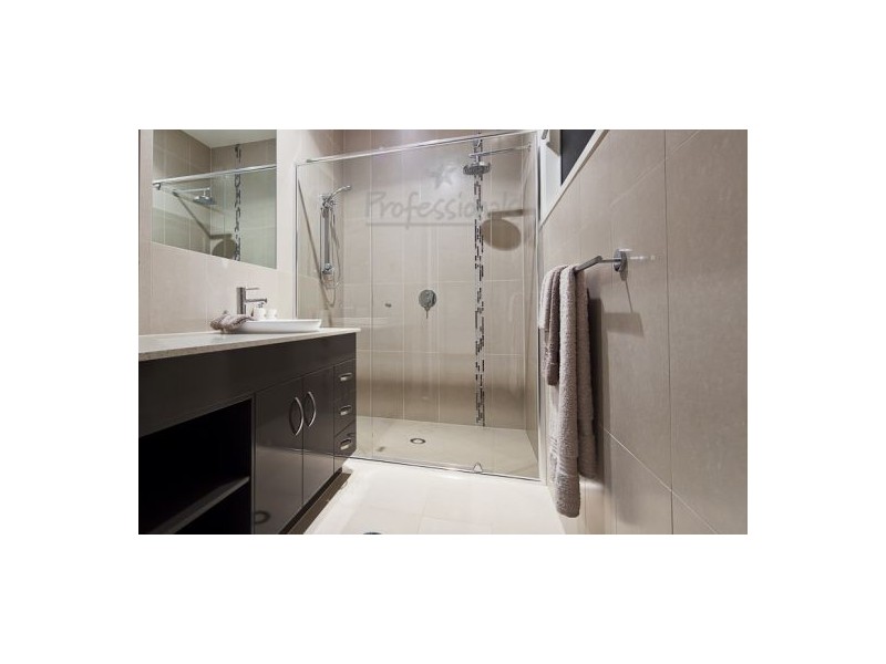 12 Cowley Street, Ormiston QLD 4160