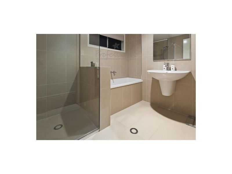 12 Cowley Street, Ormiston QLD 4160