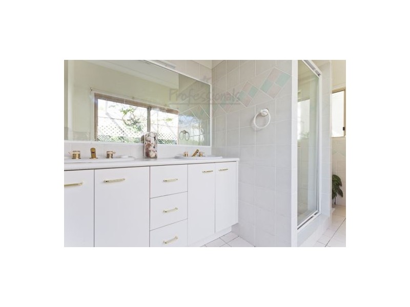 24 Plymouth Court, Cleveland QLD 4163