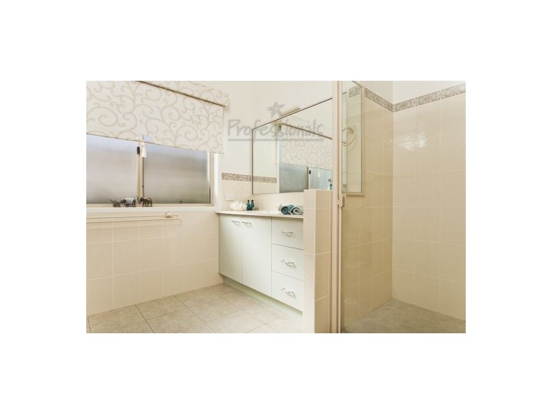 24 Plymouth Court, Cleveland QLD 4163