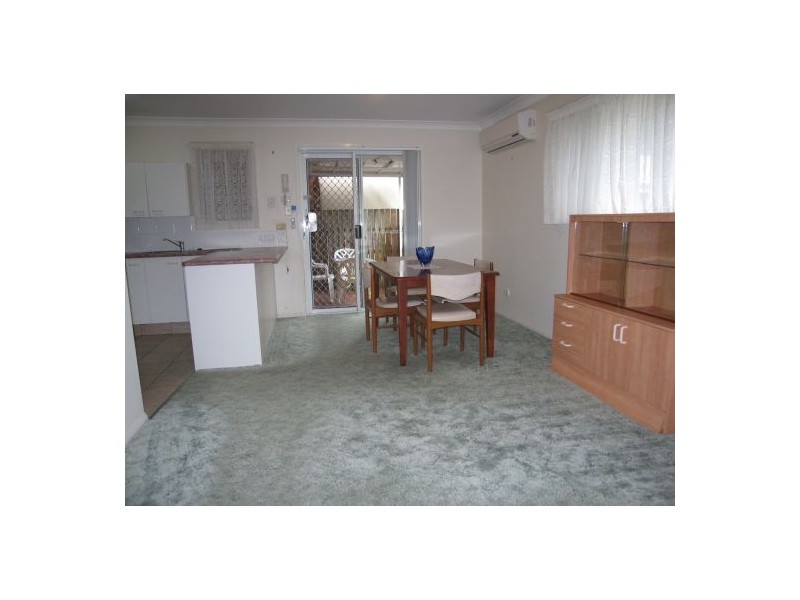 Unit 1 62 Queen Street, Cleveland QLD 4163
