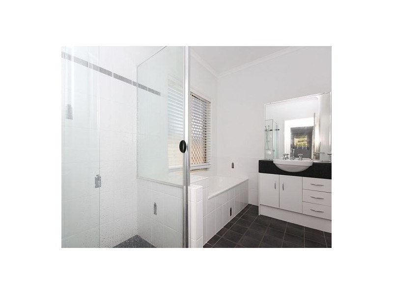 49 Sunningdale Drive, Redland Bay QLD 4165