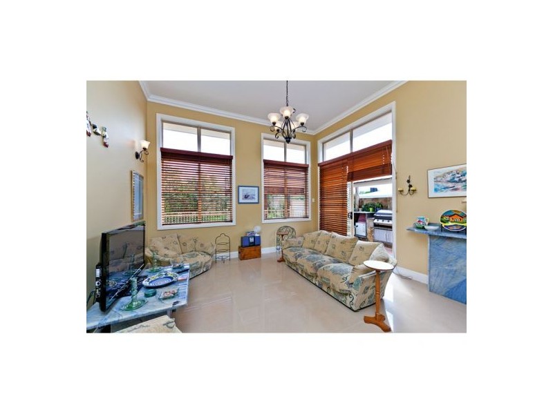 14 Como Street, Ormiston QLD 4160