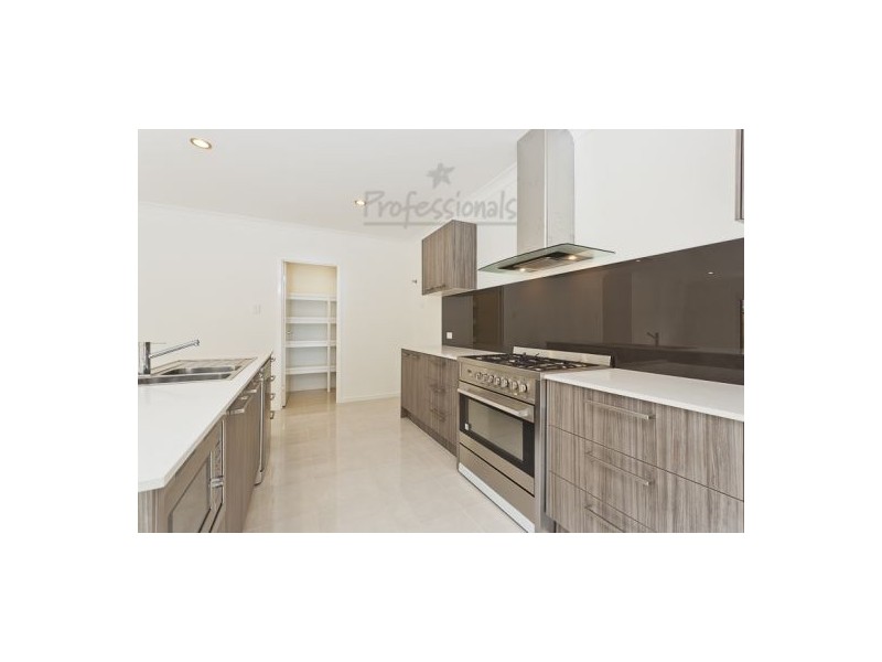 201 Queen Street, Cleveland QLD 4163