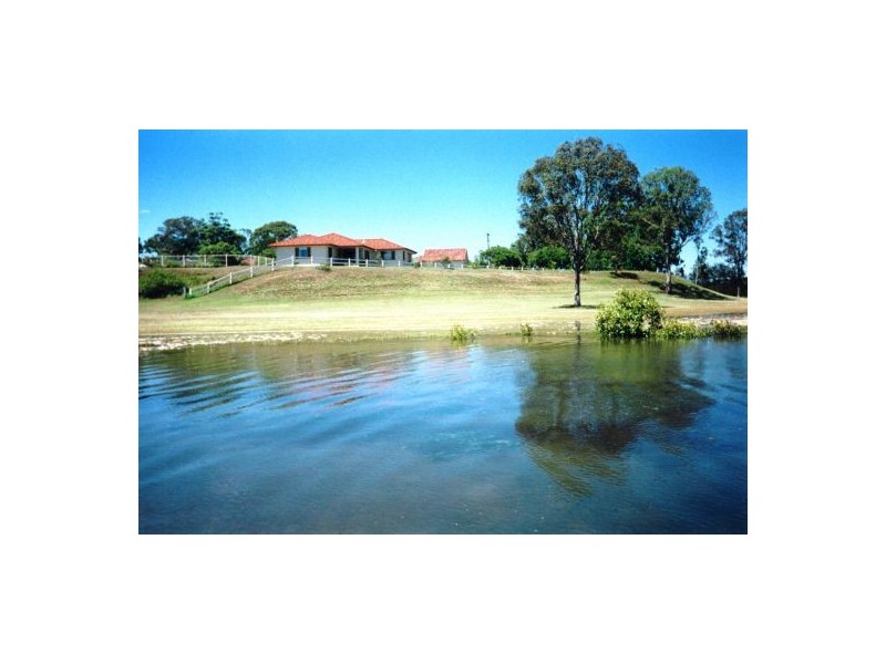 1 Mooroondu Road, Mooroondu Point,, Thorneside QLD 4158