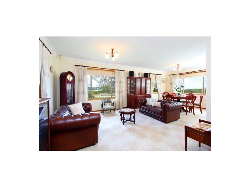 1 Mooroondu Road, Mooroondu Point,, Thorneside QLD 4158