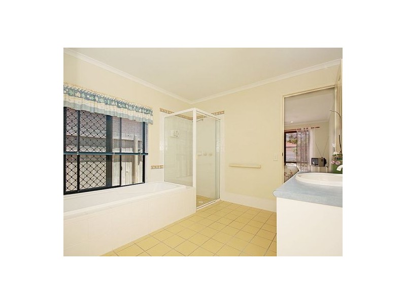 4 Greenwich Court, Alexandra Hills QLD 4161