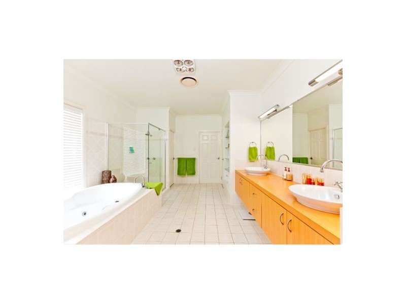 6 Paxton Street, Cleveland QLD 4163