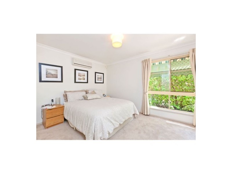 2 Gleneagles Court, Redland Bay QLD 4165