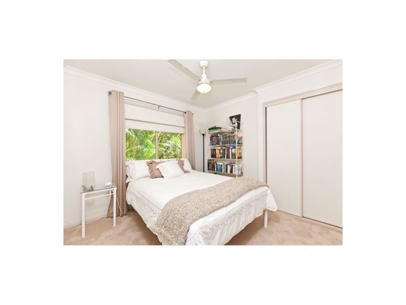 2 Gleneagles Court, Redland Bay QLD 4165