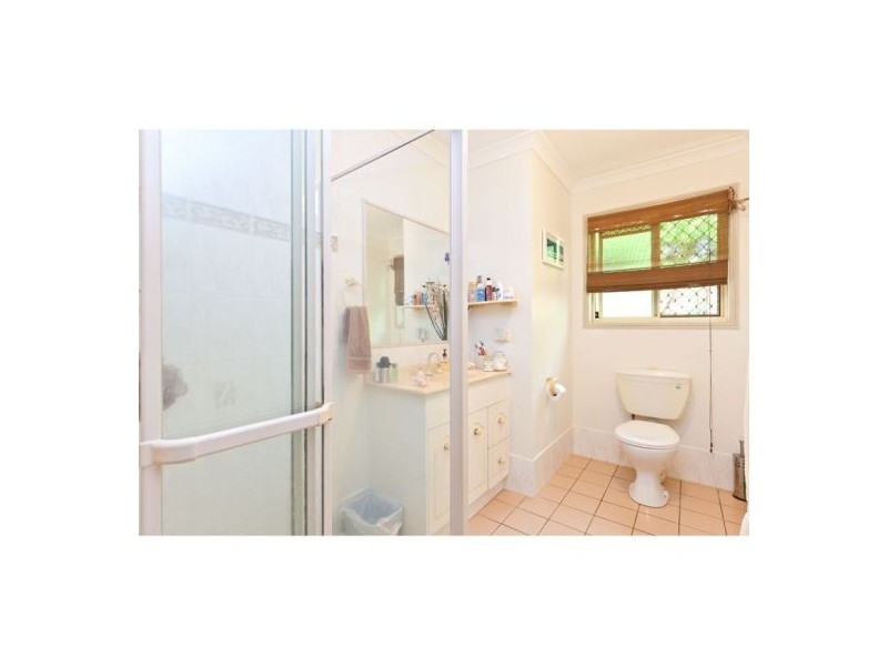 2 Gleneagles Court, Redland Bay QLD 4165