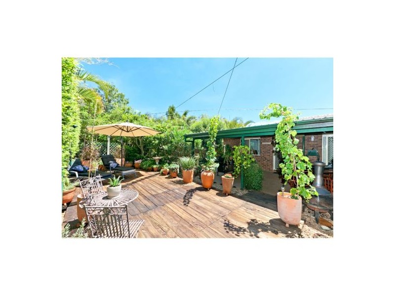 2 Gleneagles Court, Redland Bay QLD 4165