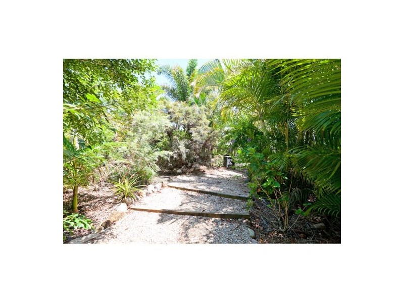 2 Gleneagles Court, Redland Bay QLD 4165