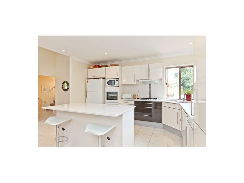 8 Canaipa Court, Victoria Point QLD 4165