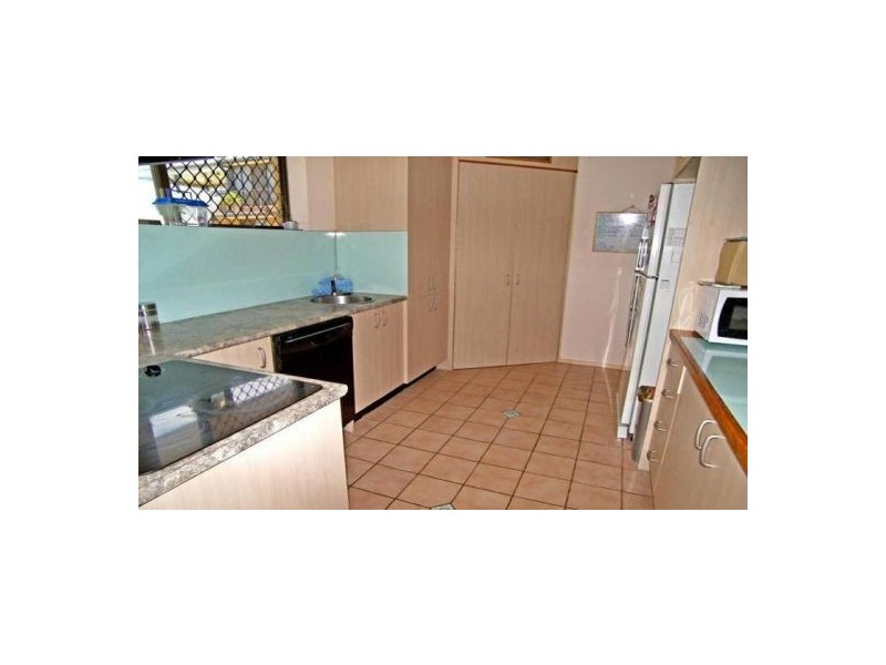 Unit 25, 11-15 Wharf Street, Cleveland QLD 4163