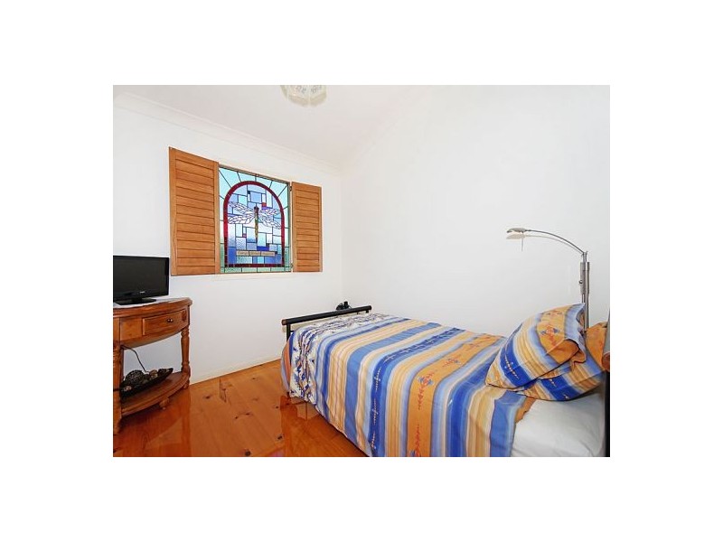 9 B Long Street, Cleveland QLD 4163