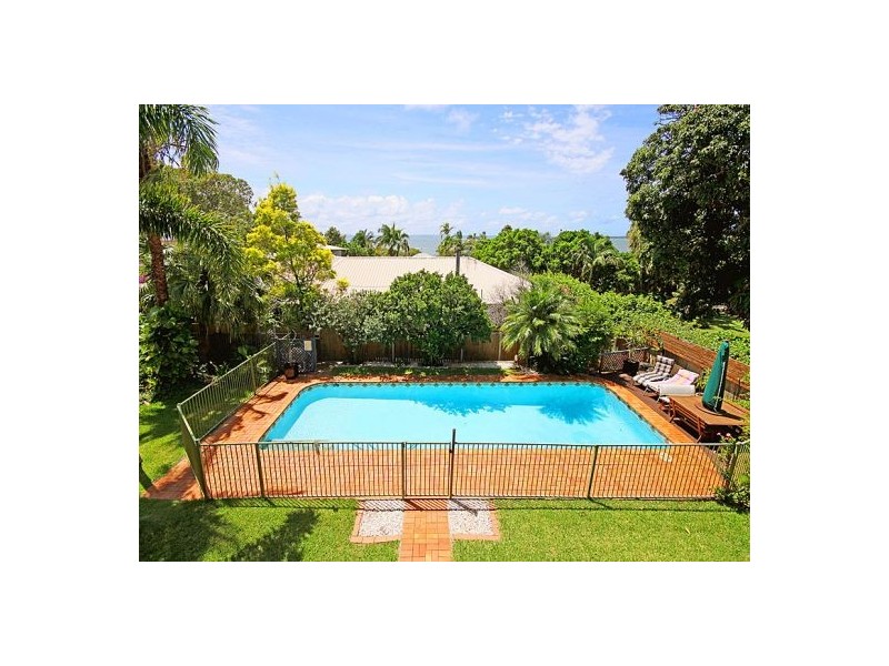 9 B Long Street, Cleveland QLD 4163