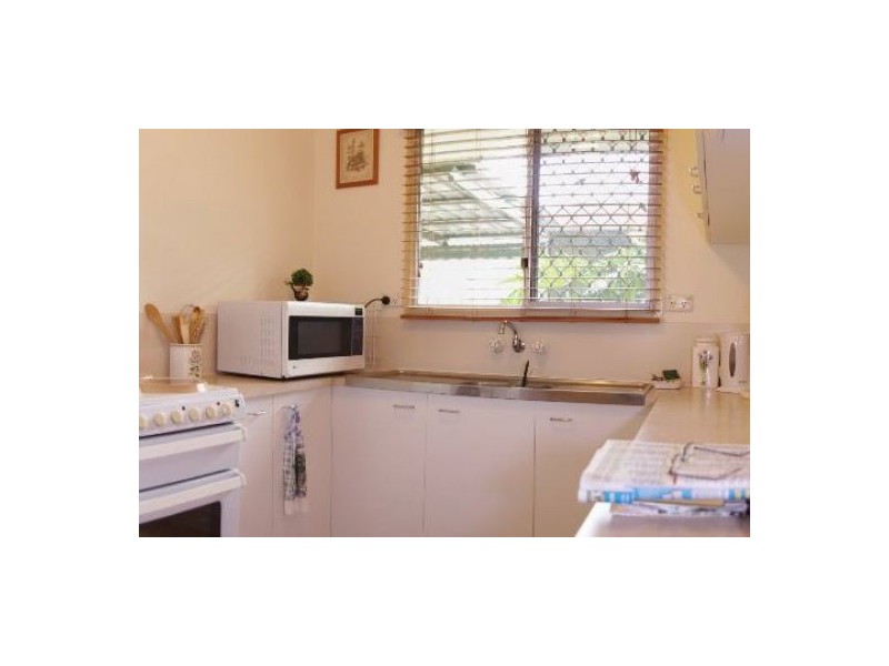 Units 1 & 2, 75 Wynyard Street, Cleveland QLD 4163