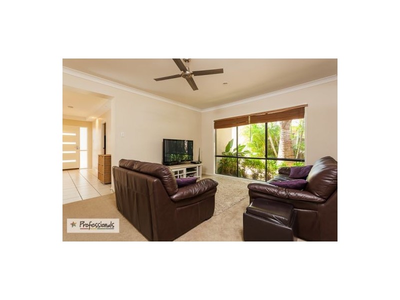 10 Ribonwood Street, Thornlands QLD 4164