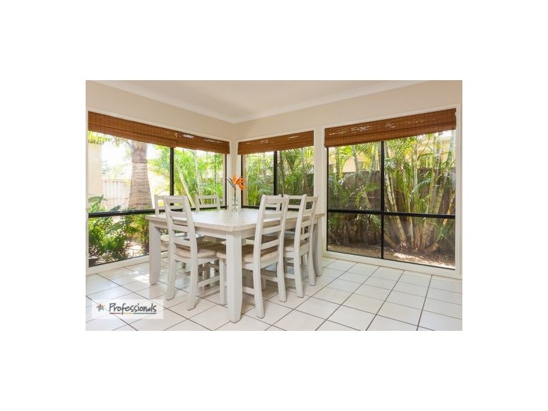 10 Ribonwood Street, Thornlands QLD 4164