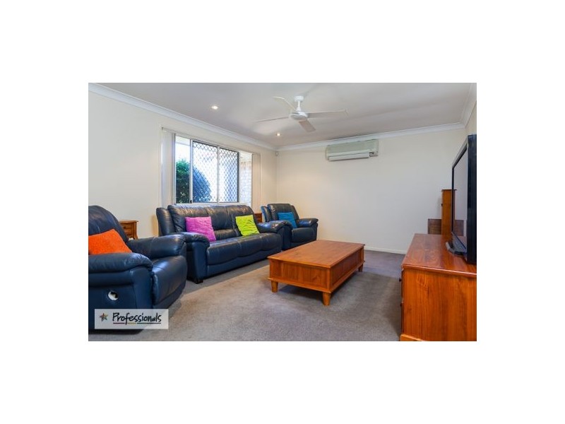 13 Manor Drive, Wellington Point QLD 4160