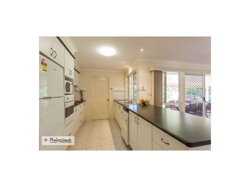 13 Manor Drive, Wellington Point QLD 4160