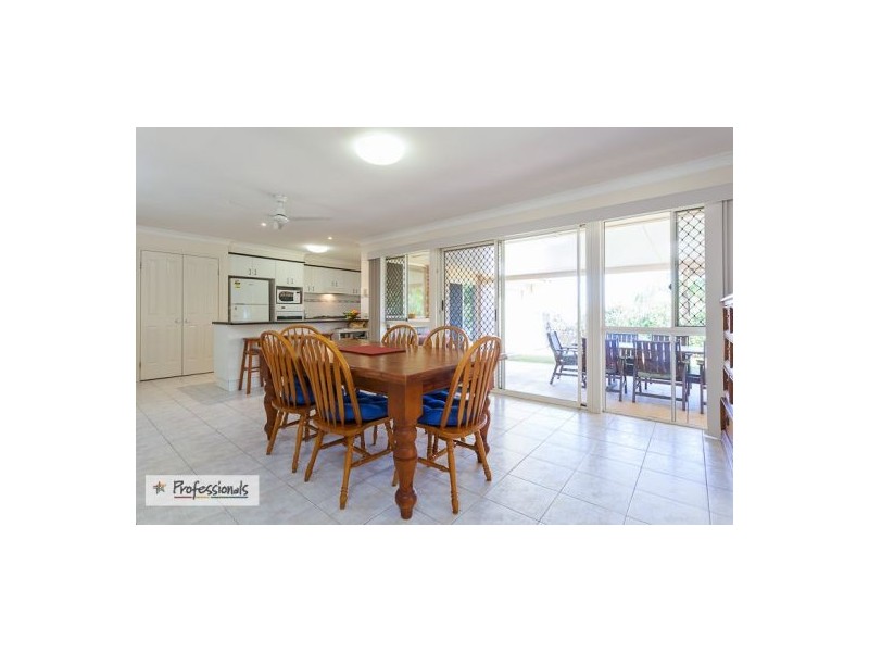 13 Manor Drive, Wellington Point QLD 4160