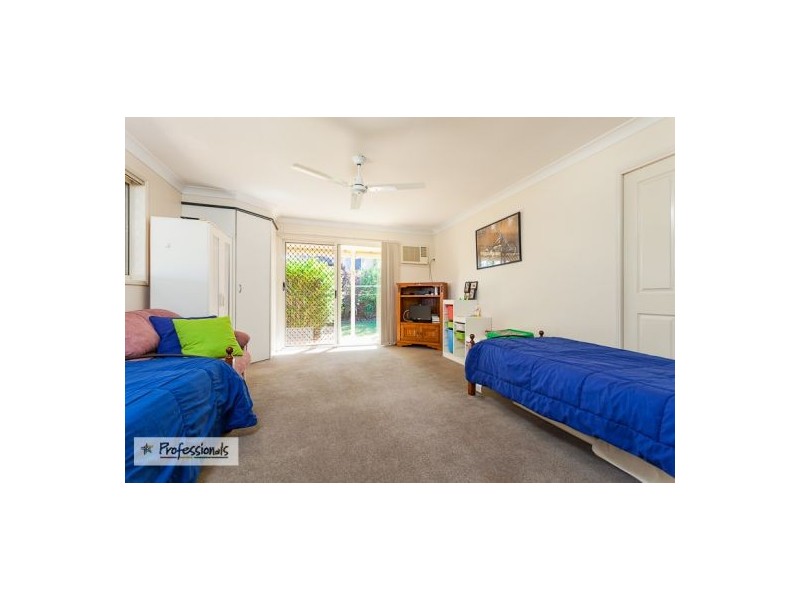 13 Manor Drive, Wellington Point QLD 4160