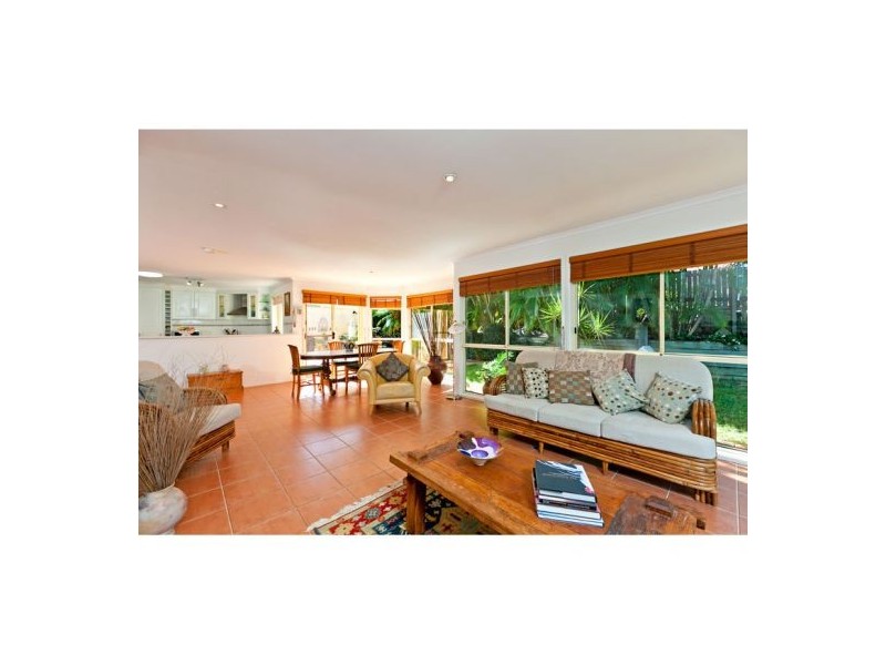 16 Pryor Street, Ormiston QLD 4160