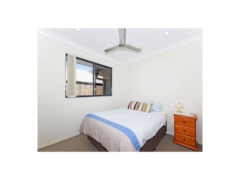 18 Minetta Street, Victoria Point QLD 4165