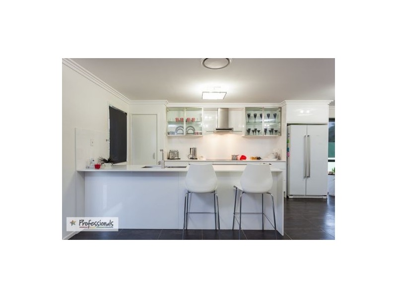 537 Main Road, Wellington Point QLD 4160