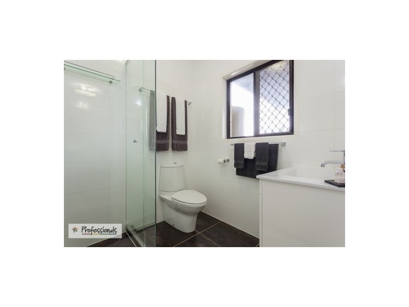 537 Main Road, Wellington Point QLD 4160