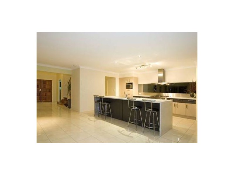 24 Waterville Drive, Thornlands QLD 4164