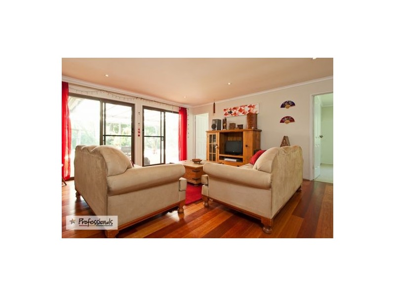 100 Pioneer Road, Sheldon QLD 4157