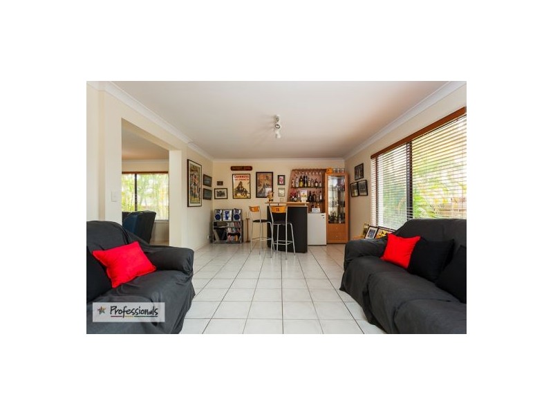 9 Canaipa Court, Victoria Point QLD 4165