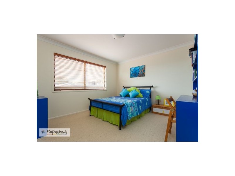 9 Canaipa Court, Victoria Point QLD 4165