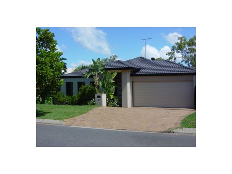10 Ribonwood Street, Thornlands QLD 4164