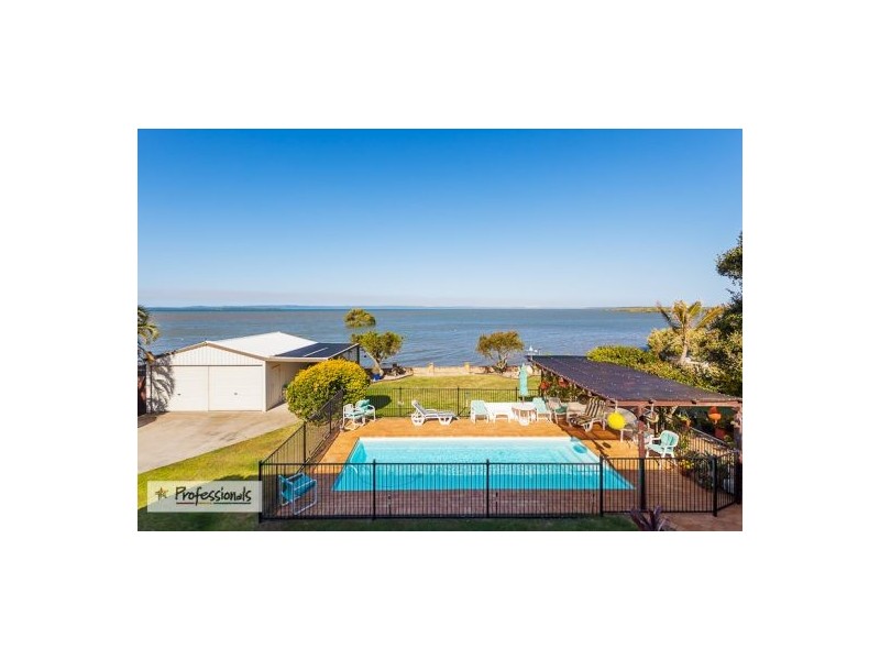 99 Shore Street North, Cleveland QLD 4163