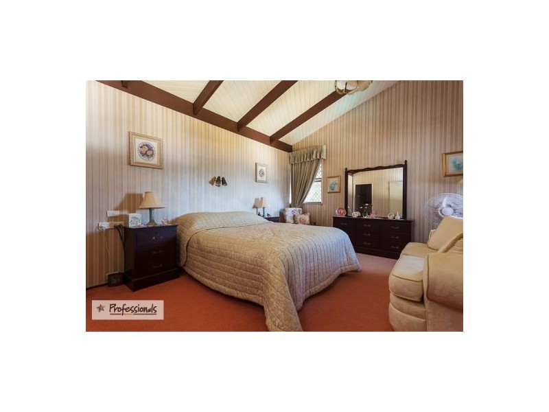 99 Shore Street North, Cleveland QLD 4163