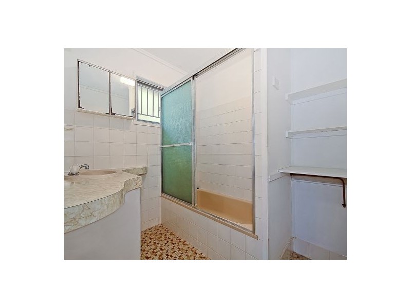 24 Ian Street, Thorneside QLD 4158