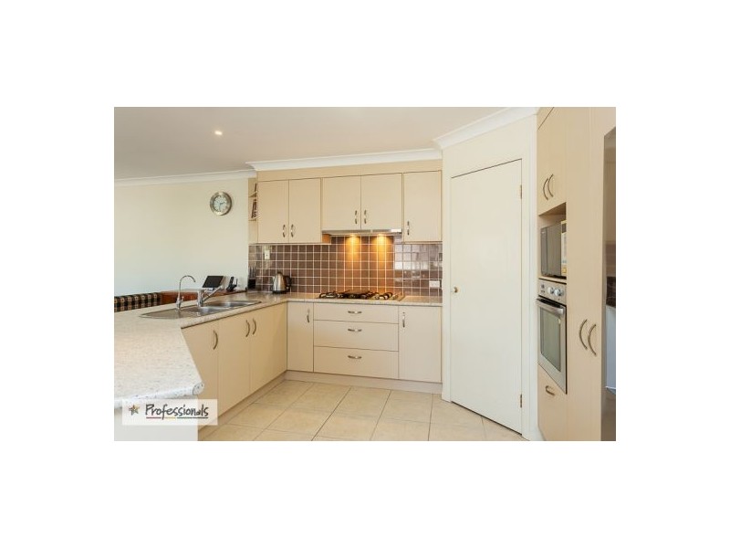 18 Whitby Place, Thornlands QLD 4164