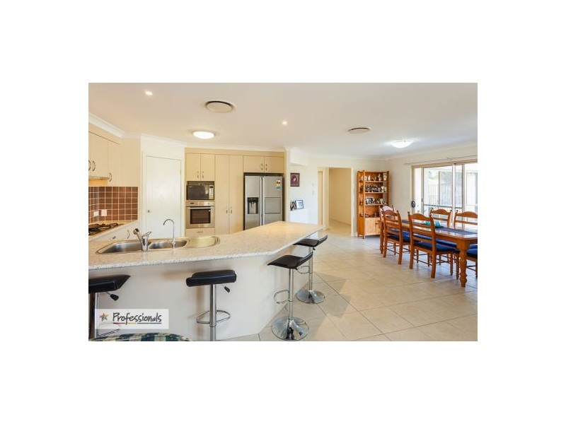 18 Whitby Place, Thornlands QLD 4164