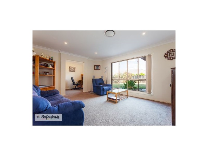 18 Whitby Place, Thornlands QLD 4164